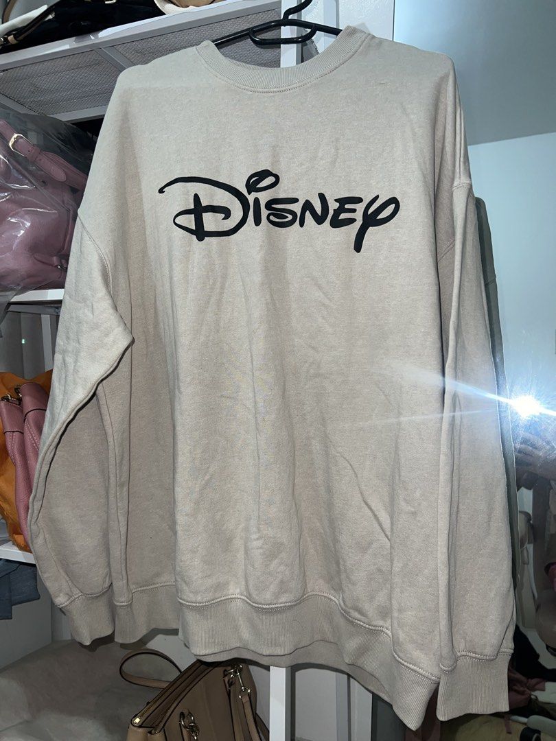 Hoodie and Sweatshirt (Category: Coats, Jackets and Outerwear) located in San Jose del Monte. Submitted by joy_ochoa (Listing ID 1470390376, Image 2). Description: Woman Hoodie from Forever 21 Othes from H&M No issues, used once or twice only 200 each take all for 750.