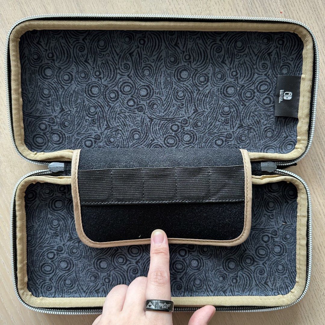 HORI Nintendo Switch Alumi Case (The Legend of Zelda Edition), Video ...
