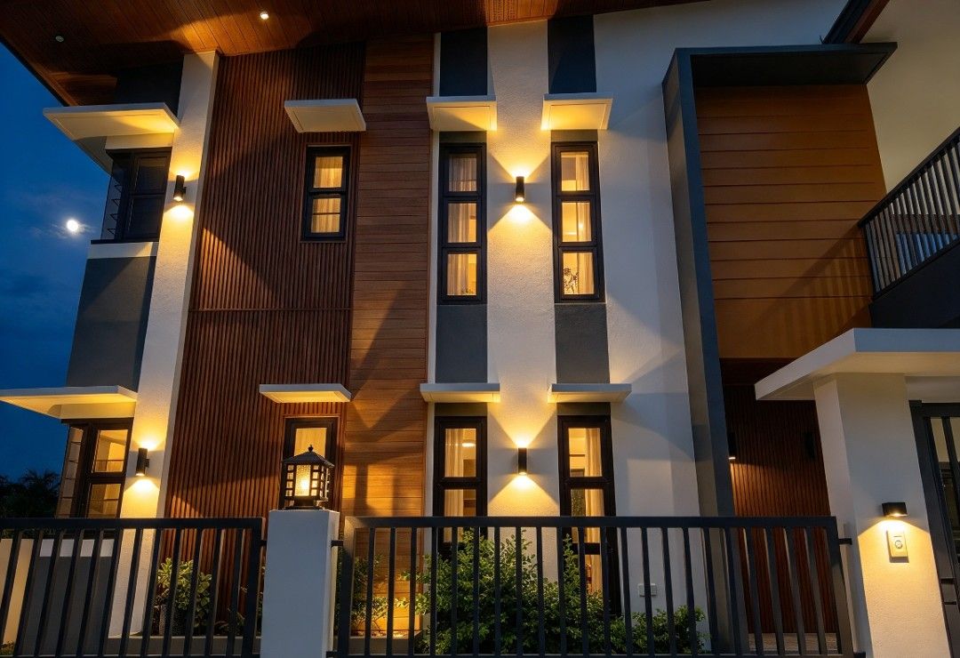 House and lot (Category: House & Lot) located in Manila. Submitted by ollaramosa (Listing ID 1470386285, Image 1). Description: HOUSE AND LOT FOR SALE ❗❗ BRANDNEW/NEWLY BUILD HOUSE AND LOT♥️♥️🏡 (7M STILL NEGOTIABLE🩷🩷) looking for a house and lot here in Tarlac City, where cozy vibes meet the perfect place to settle down! 🏡♥️♥️ TRANSFER (BUYER) CGT (SELLER) FOR SERIOUS & DIRECT BUYER ONLY❗ 🙂 📍 Location: TARLAC CITY 📍 50 meters only from Mc 