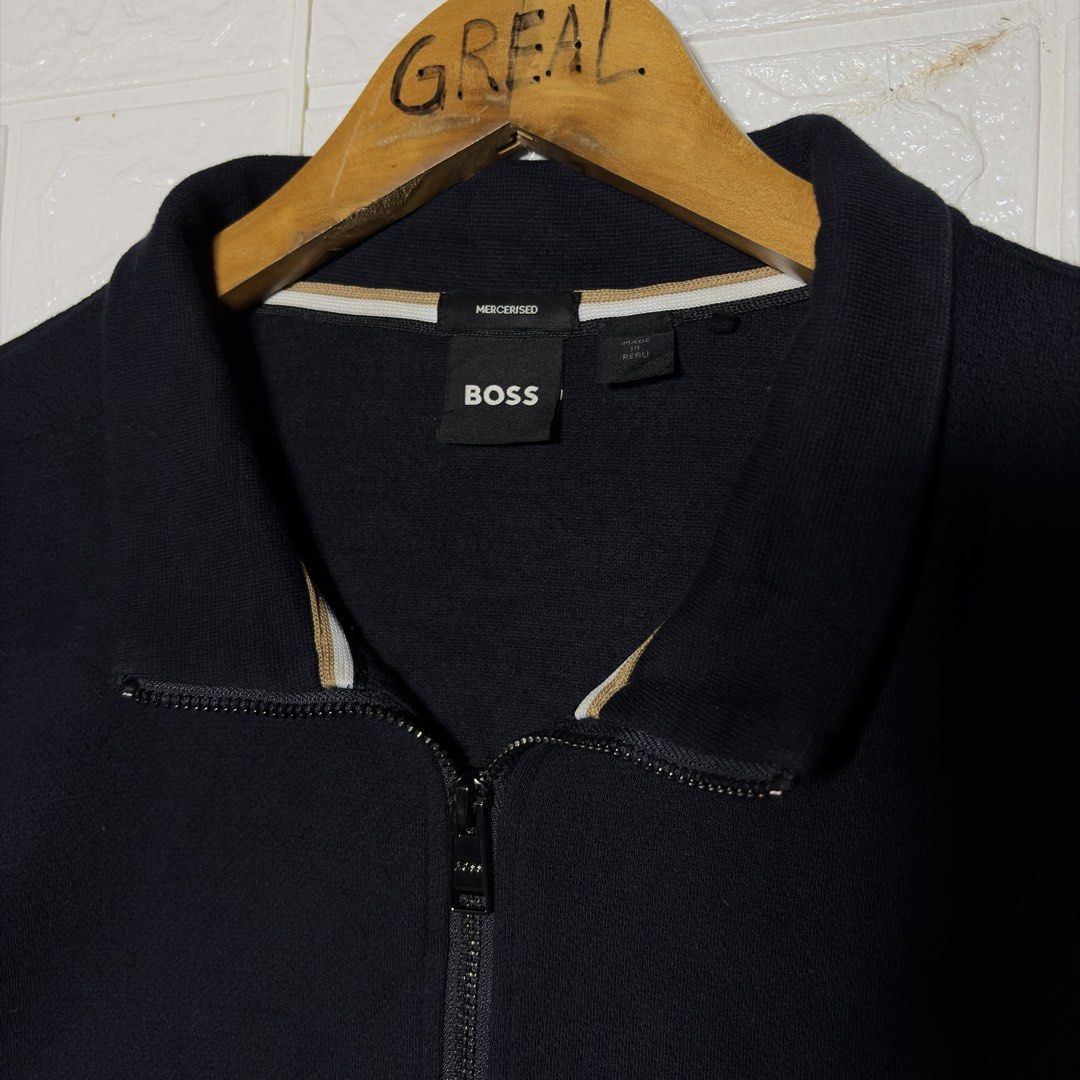 Hugo Boss Quarter Zip (Category: Hoodies) located in Palompon. Submitted by paulrojas13 (Listing ID 1470545520, Image 2). Description: Size: XL on tag Dimensions: 24 x 30 Condition: As new Color Rate: 9.9/10 Issue: None .