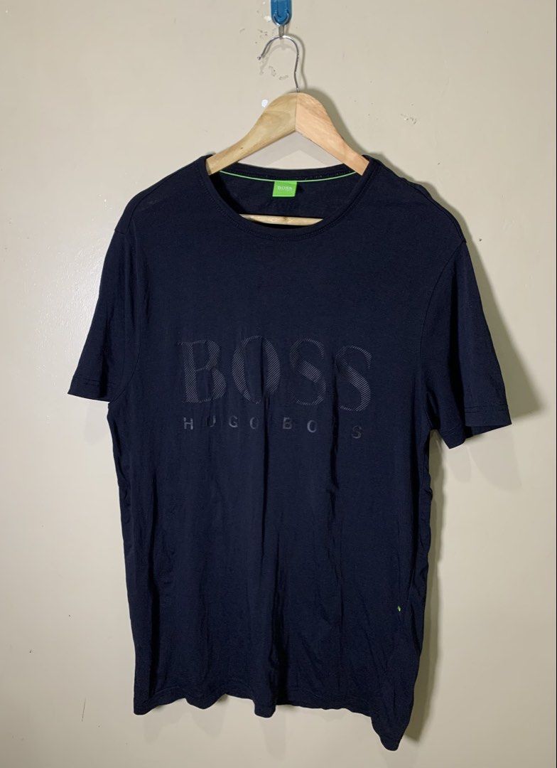 HUGO BOSS TSHIRT (Category: Tshirts & Polo Shirts ) located in Molave. Submitted by mysticbird_38213e (Listing ID 1470516058, Image 2). Description: Good condition 9.7 / colorate Slim fit sya issue : minimal hairline sa back logo.