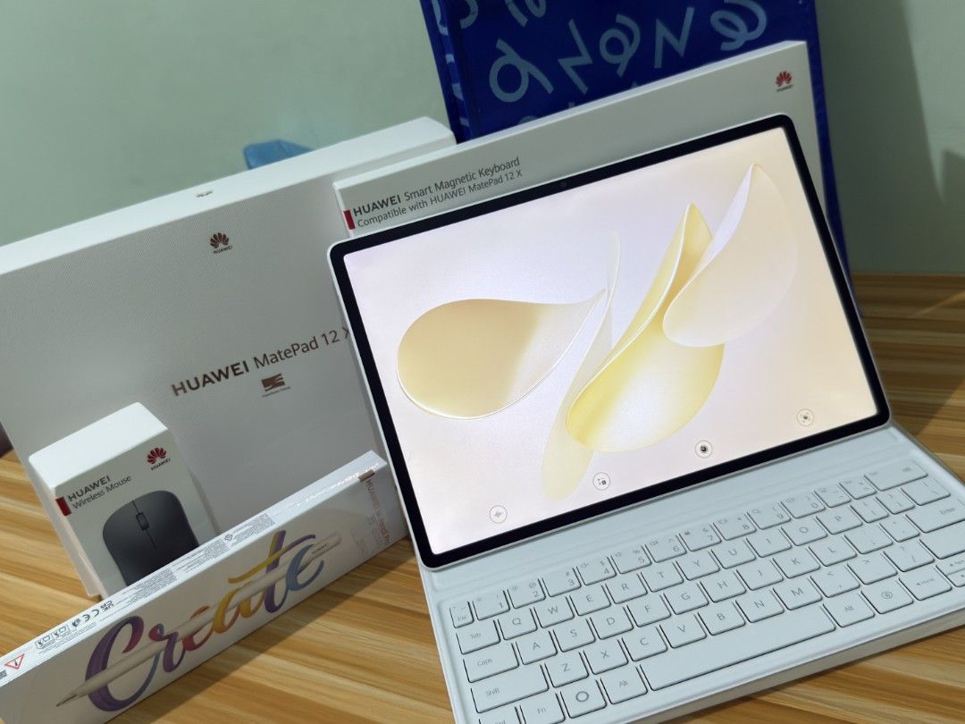 Huwaei MatePad 12X 2026 (Category: Android) located in Quezon City. Submitted by geloborja1 (Listing ID 1470361636, Image 3). Description: Huwaei MatePad 12X 2026 Color: White 12GB RAM / 256GB ROM No issues Inclusion: Complete accessories Complete box Charger Case with Keyboard Pencil Mouse Negotiable .