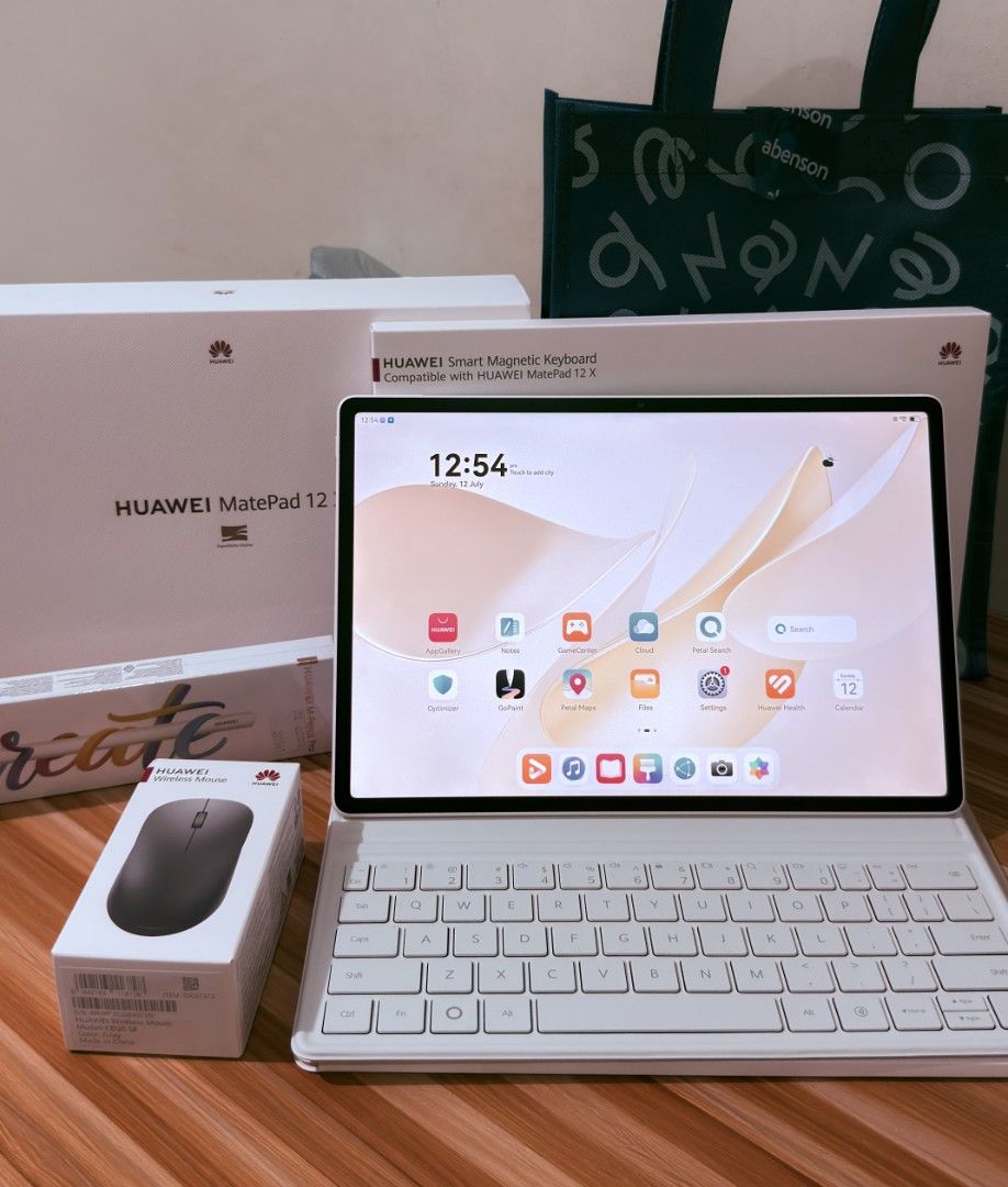 Huwaei MatePad 12X 2026 (Category: Android) located in Quezon City. Submitted by geloborja1 (Listing ID 1470361636, Image 1). Description: Huwaei MatePad 12X 2026 Color: White 12GB RAM / 256GB ROM No issues Inclusion: Complete accessories Complete box Charger Case with Keyboard Pencil Mouse Negotiable .