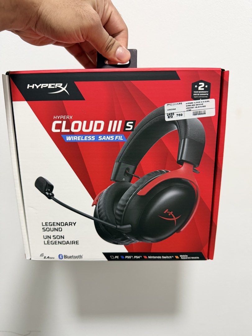 HYPERX CLOUD 3S (Category: Headphones & Headsets) located in Bukit Beruang. Submitted by kaviking262 (Listing ID 1470547264, Image 1). Description: Hyperx cloud 3 S brand new for sale, planning to let go at 700. Can nego but no low ball. COD area KL/Selangor/Melaka.