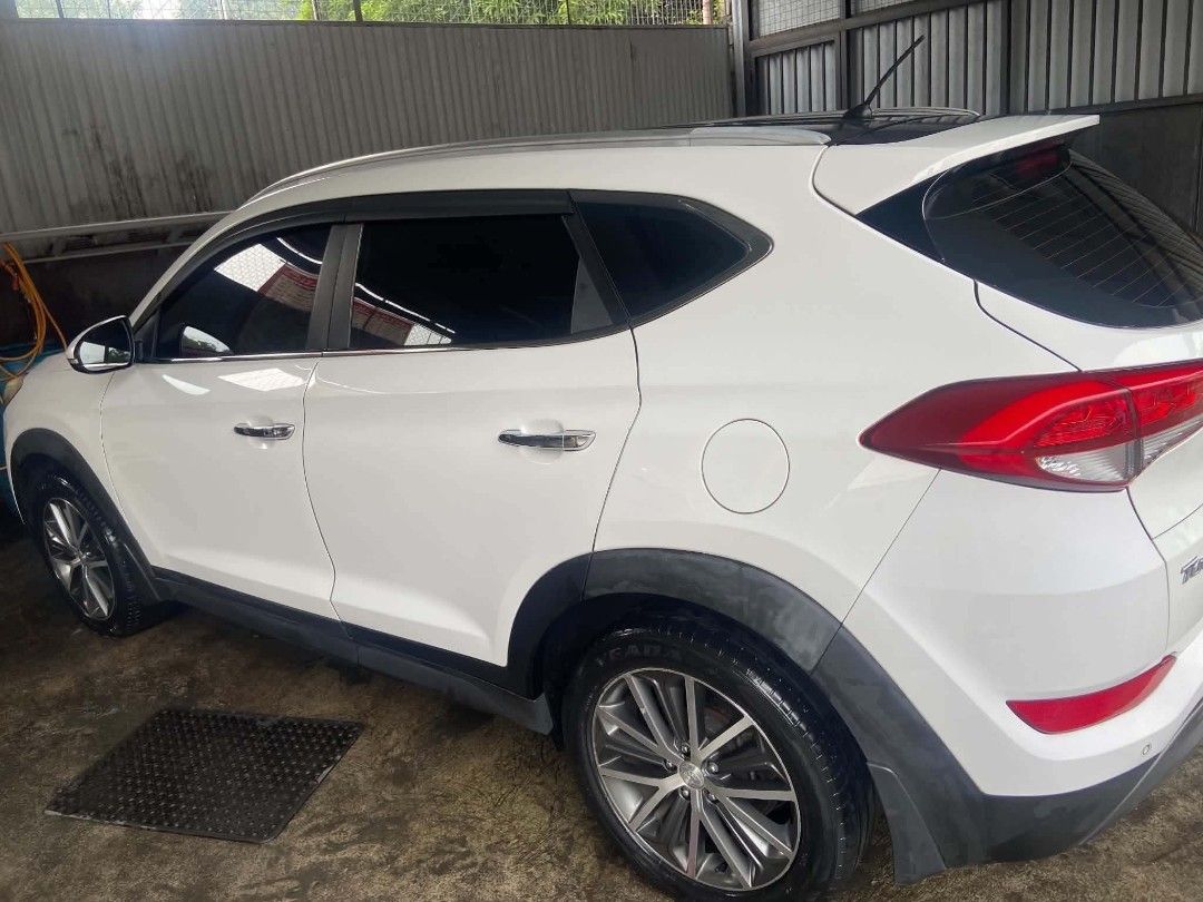 Hyundai Tucson 2.0 CRDi (A) (Category: Used Cars) located in San Mateo. Submitted by cholog (Listing ID 1470490958, Image 3). Description: For sale only!! 2016 Hyundai Tucson - Diesel & A/T - Well maintained - 103k+ odo Direct buyers only pass sa buy and sell. Sariwa ang unit negotiable basta sure buyer..