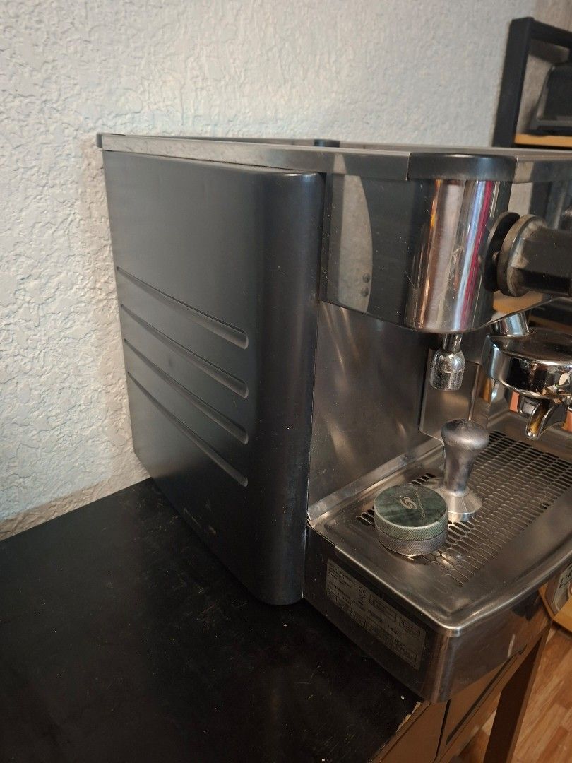 Iberital L'Anna Espresso Machine (Category: Coffee Machines & Makers) located in Taguig. Submitted by gongolly2007 (Listing ID 1470501289, Image 2). Description: Level up your coffee game with this professional Iberital commercial espresso machine! - Stainless steel body with a top cup warming area - Push-button volumetric control panel for precise brewing - Equipped with a professional group head, powerful steam wand, and hot water tap - Built-i