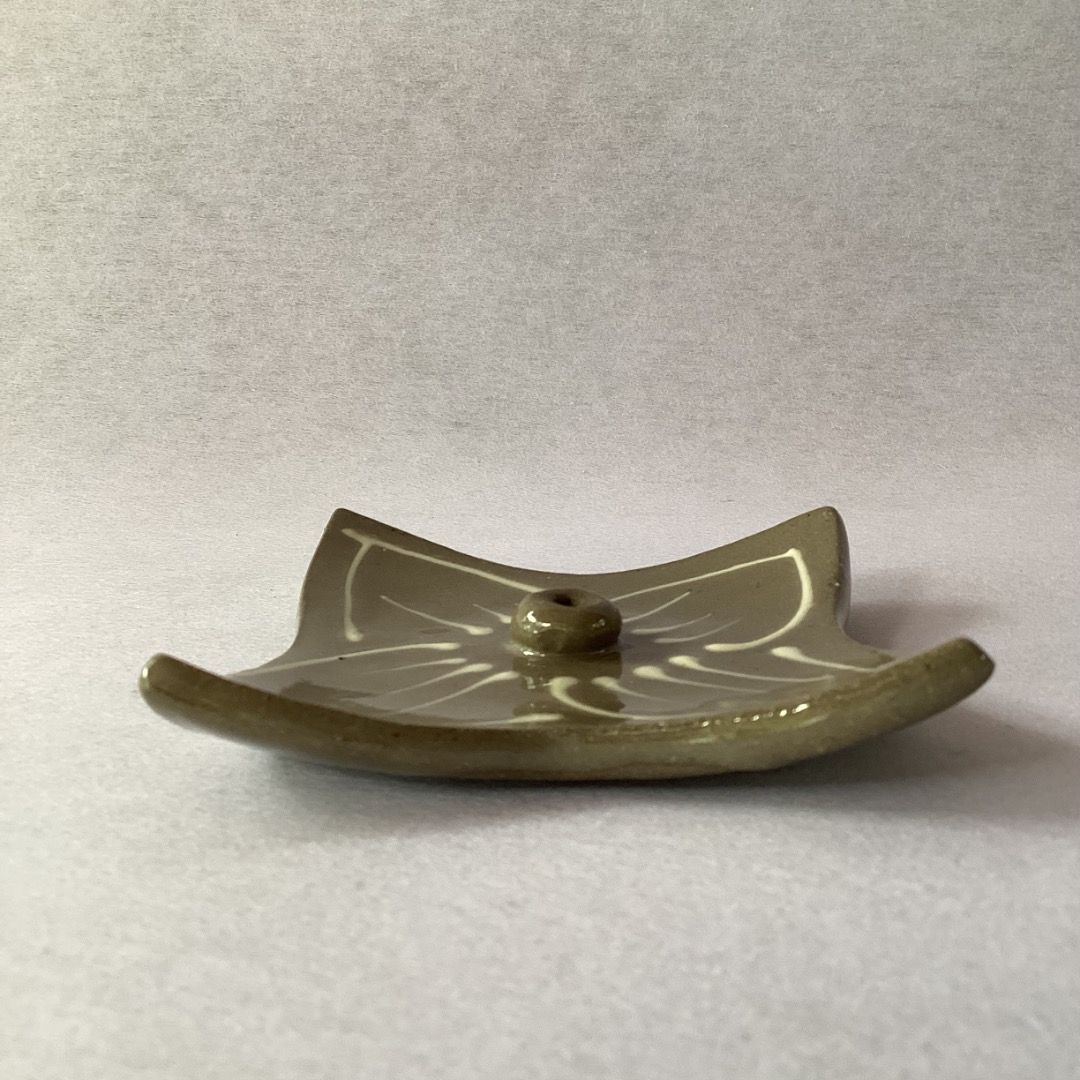 Incense Holder (Category: Other Home Decor) located in Davao. Submitted by eclectic1925 (Listing ID 1470539694, Image 2). Description: Php150 Incense Holder H: 0.7 inch L: 3.7 inches W: 3.7 inches Please REVIEW PHOTOS We use 100% repurposed packaging materials SF starts at Php70 via Flash Express First to pay.