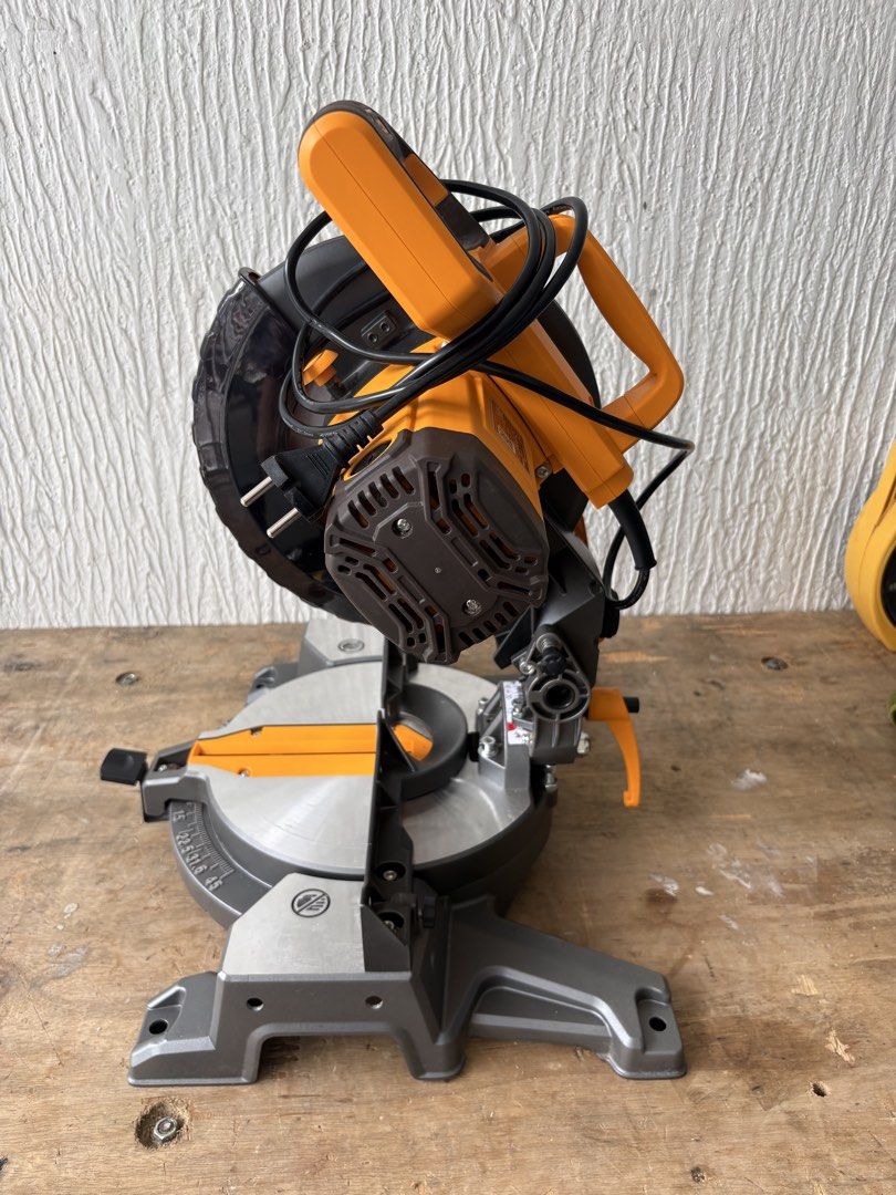 Ingco 1800W Mitre Saw (Category: Construction Tools & Equipment) located in Paranaque City. Submitted by famstrei1975 (Listing ID 1470352028, Image 3). Description: - Brand: Ingco - Power: 1800W motor for precise and easy cutting - Features: Adjustable bevel and mitre settings on a sturdy metal base - Condition: Great working condition, includes original retail box - Plug: Standard power plug attached, ready for immediate workshop use - Ideal for