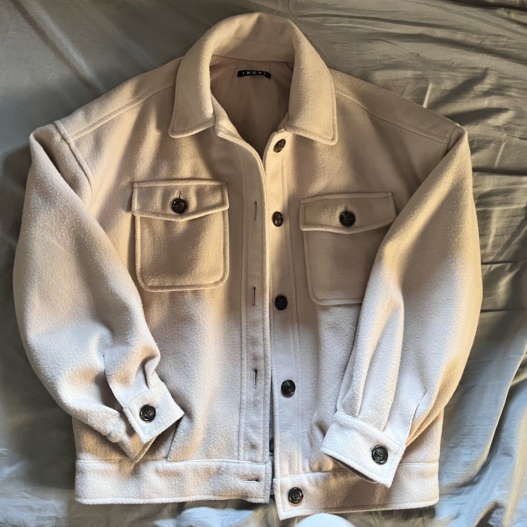 INGRI BOXY JACKET (Category: Coats, Jackets and Outerwear) located in Manila. Submitted by thrft777 (Listing ID 1470555323, Image 1). Description: ❗️READ THE FOLLOWING BEFORE INQUIRING❗️ Dimes: H: 63CM W: 63CM Issue: NONE 100% Like brand new NON NEGOTIABLE: PAYMENT FIRST BEFORE HANDING OVER THE ITEM TO THE DRIVER, TO AVOID BOGUS AND SCAMMER❗️ 🤝Meet ups: Maybunga rainforest pasig 🛵Lalamove within NCR Negotiable price? Dm me..