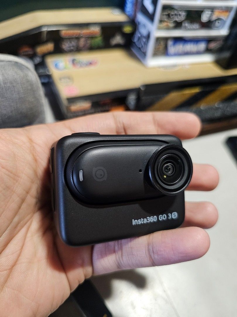 Insta360 GO 3S 4K Action Camera 128GB Bundle (Category: Video Cameras) located in Manila. Submitted by emsiantis60504 (Listing ID 1470442724, Image 3). Description: Item: Insta360 GO 3S (Your tiny mighty 4K cam) 7 months used with receipt Status: Good condition, 100% working & complete all accesories ​Kasama sa Package (Package Inclusions): -​Insta360 GO 3S Camera Unit at Action Pod -​Original Box / Packaging -​Hard case storage box color grey -​