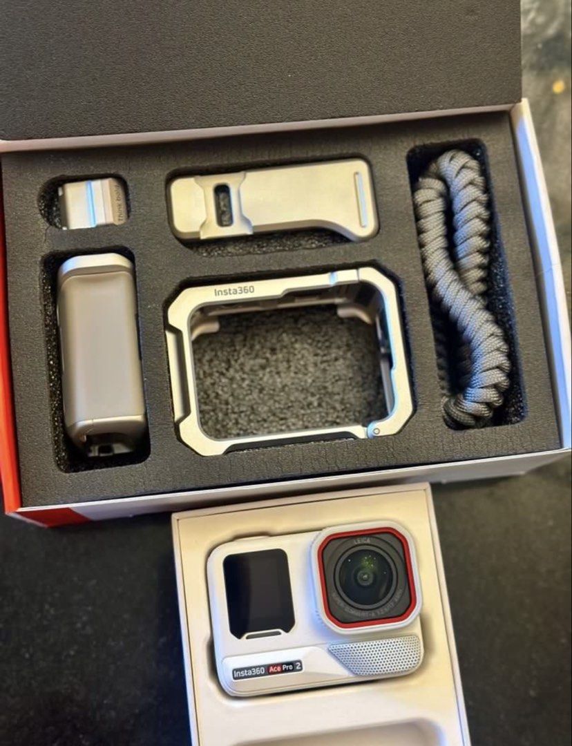 Insta 360 Ace Pro 2 Arctic White (Category: Cameras) located in Cavite. Submitted by kaefernandez (Listing ID 1470350853, Image 2). Description: BOUGHT THIS LAST MAY 2 USED TWICE Xplorer Bundle bought for ₱28,790 Insta360 Ace Pro 2 Arctic White Single Battery Grip Kit in Moonlight Silver And all else in the photo uploaded Add-ons (sold separately): + Insta360 256GB Micro SD Memory Card bought separately for ₱6,190 + Insta360 Classic Leather Case 