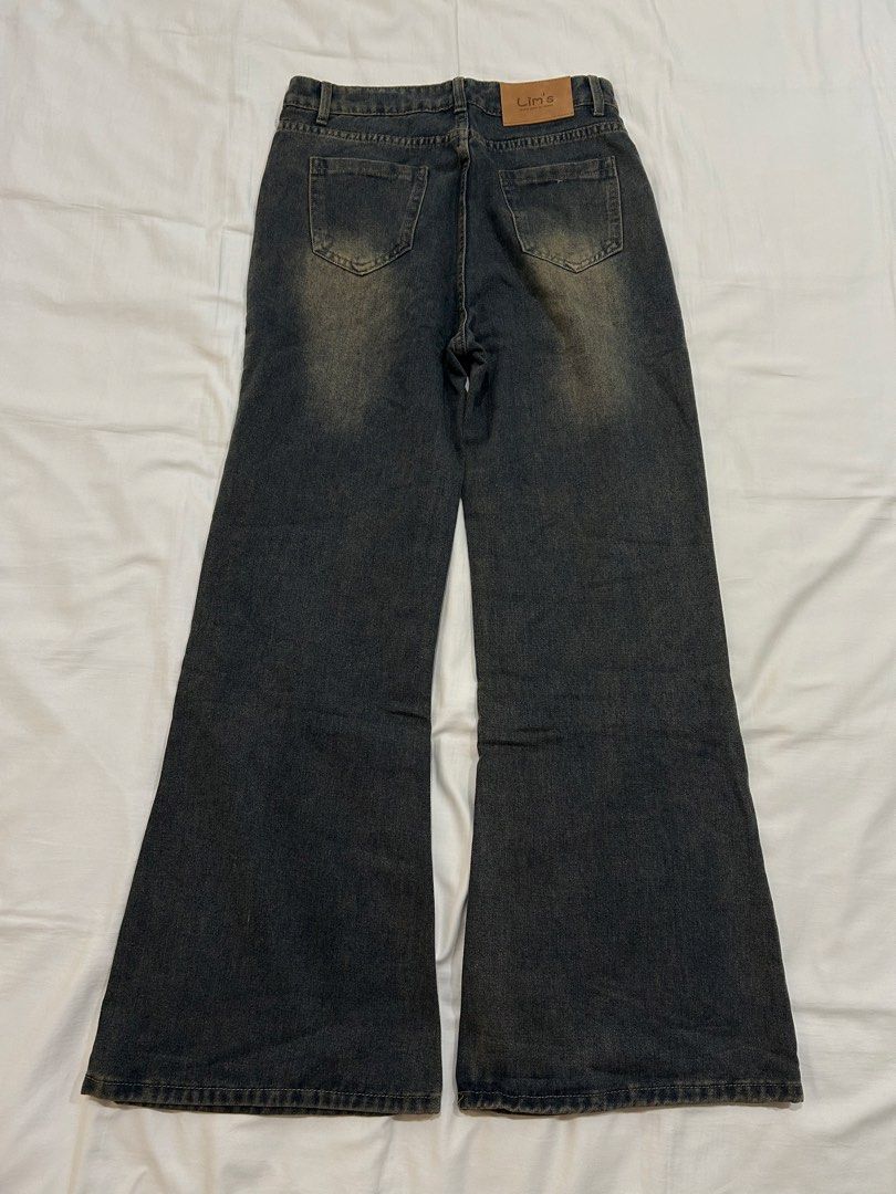 intage Wash Flared Denim Jeans (Category: Jeans) located in Quezon City. Submitted by christianramirez (Listing ID 1470426771, Image 2). Description: Waist: 29/30” Hip: 40.5” Length: 41” - Style: Flare cut leg - Waist: Mid-to-high rise with button closure and belt loops - Pockets: Two front and two back pockets Used only once for fitting..