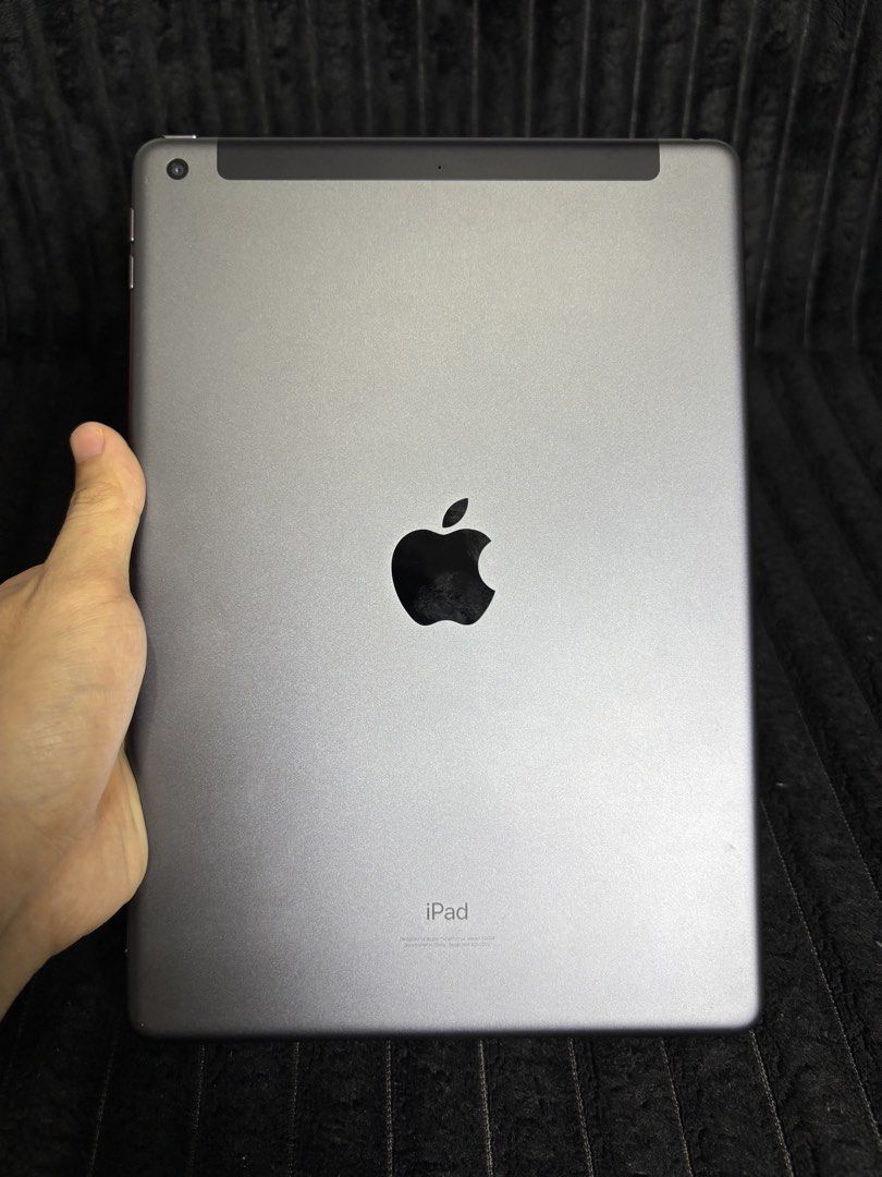 iPad 9th Gen 256gb WiFi+Celullar almost new (Category: iPad) located in Manila. Submitted by wildocean.ecaeaf (Listing ID 1470379779, Image 2). Description: FOR SELL: iPad 9th Gen 256gb WiFi+Cellular Price: 16,000 slightly nehi ✅No any issue kahit cosmetics walang issue, very functional since madalas lang magamit. ✅Almost new no dents and scratches ✅Smooth performance ✅Working front(with wide cam) and back cam ✅In great condition especially for s