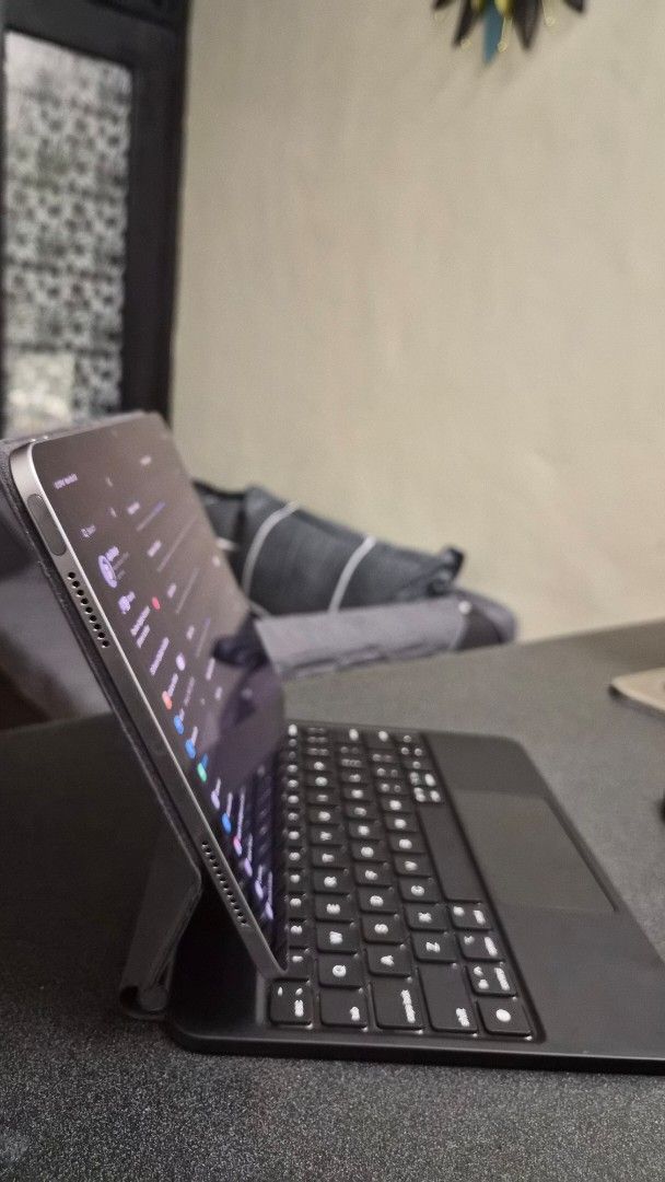 iPad Air 11” (M3) 128GB 96%BH Space Gray (Category: iPad) located in Manila. Submitted by aja_declutters (Listing ID 1470478573, Image 3). Description: Specifications: • 128GB storage • 95% battery health (165 cycles) • Running iPadOS 26.6.1 • Original purchase price: ₱58,000 Reason for selling: Not getting enough use. I’m often traveling or working on my laptop, so this iPad has mostly been sitting in a drawer after being used to watch a few mov