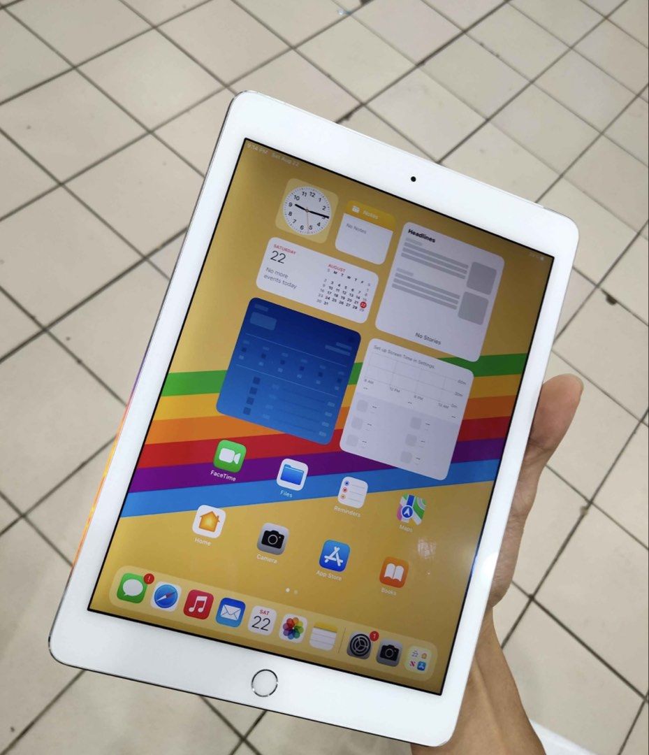 Ipad air 2 128gb with sim slot (Category: iPad) located in Muntinlupa City. Submitted by youngstone.48f306 (Listing ID 1470553064, Image 2). Description: Ipad air 2 128gb with sim Unit and. Charger only.