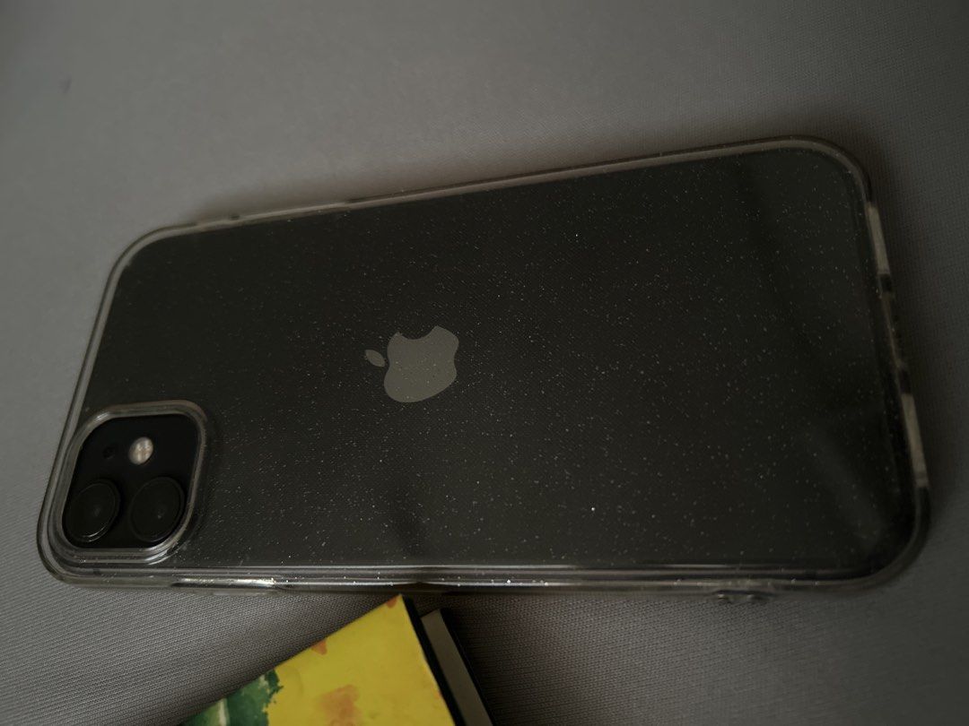 IPhone 11 (Category: iPhone 11 Series) located in Padre Garcia. Submitted by mommypipay (Listing ID 1470400993, Image 3). Description: No issues, all working Battery Health 73% No charger included RFS: Already using iPhone 14.