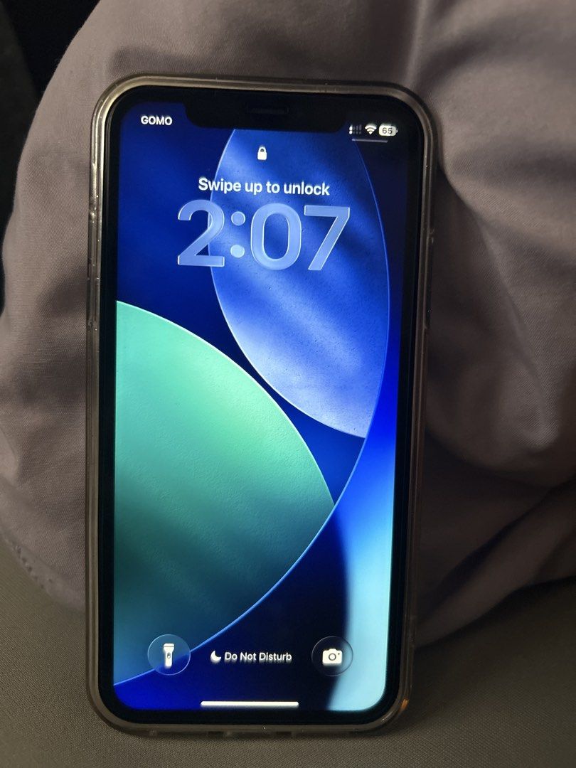 IPhone 11 (Category: iPhone 11 Series) located in Padre Garcia. Submitted by mommypipay (Listing ID 1470400993, Image 1). Description: No issues, all working Battery Health 73% No charger included RFS: Already using iPhone 14.