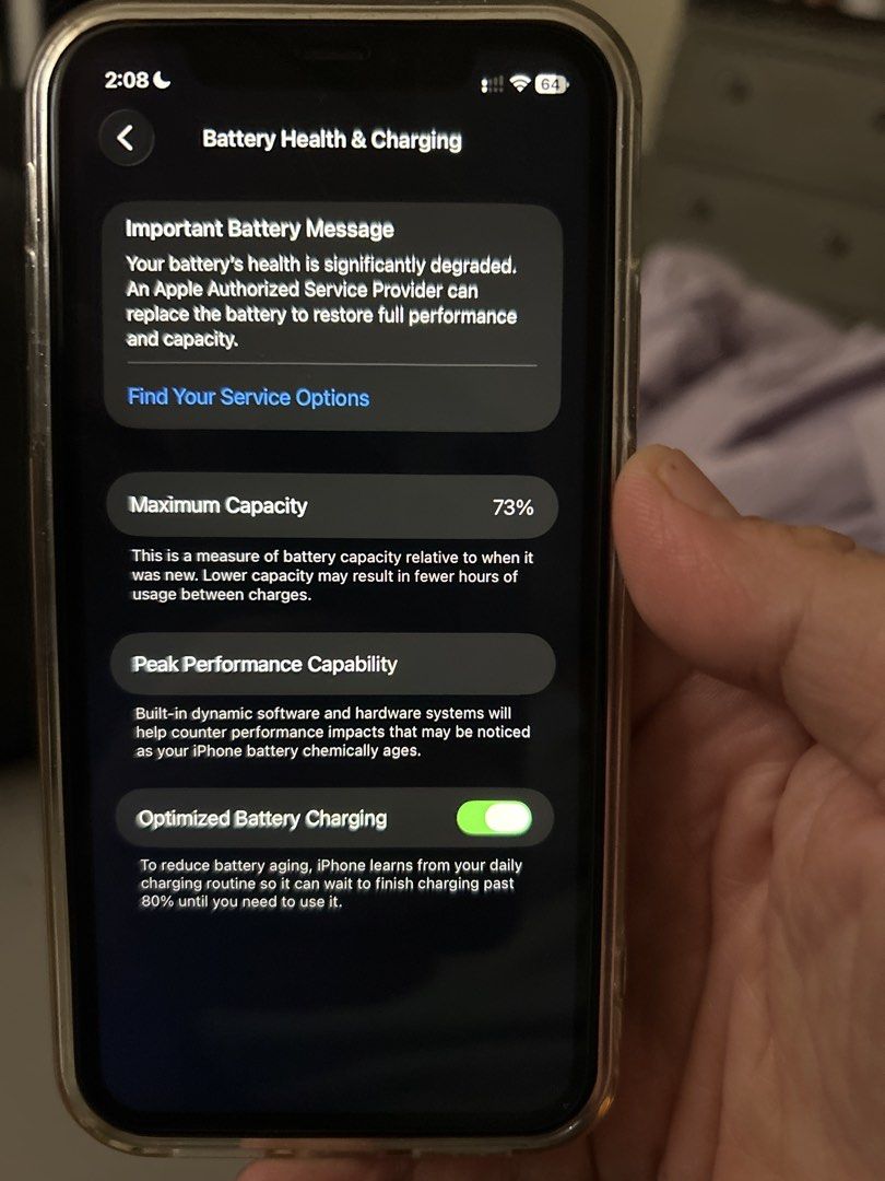 IPhone 11 (Category: iPhone 11 Series) located in Padre Garcia. Submitted by mommypipay (Listing ID 1470400993, Image 2). Description: No issues, all working Battery Health 73% No charger included RFS: Already using iPhone 14.