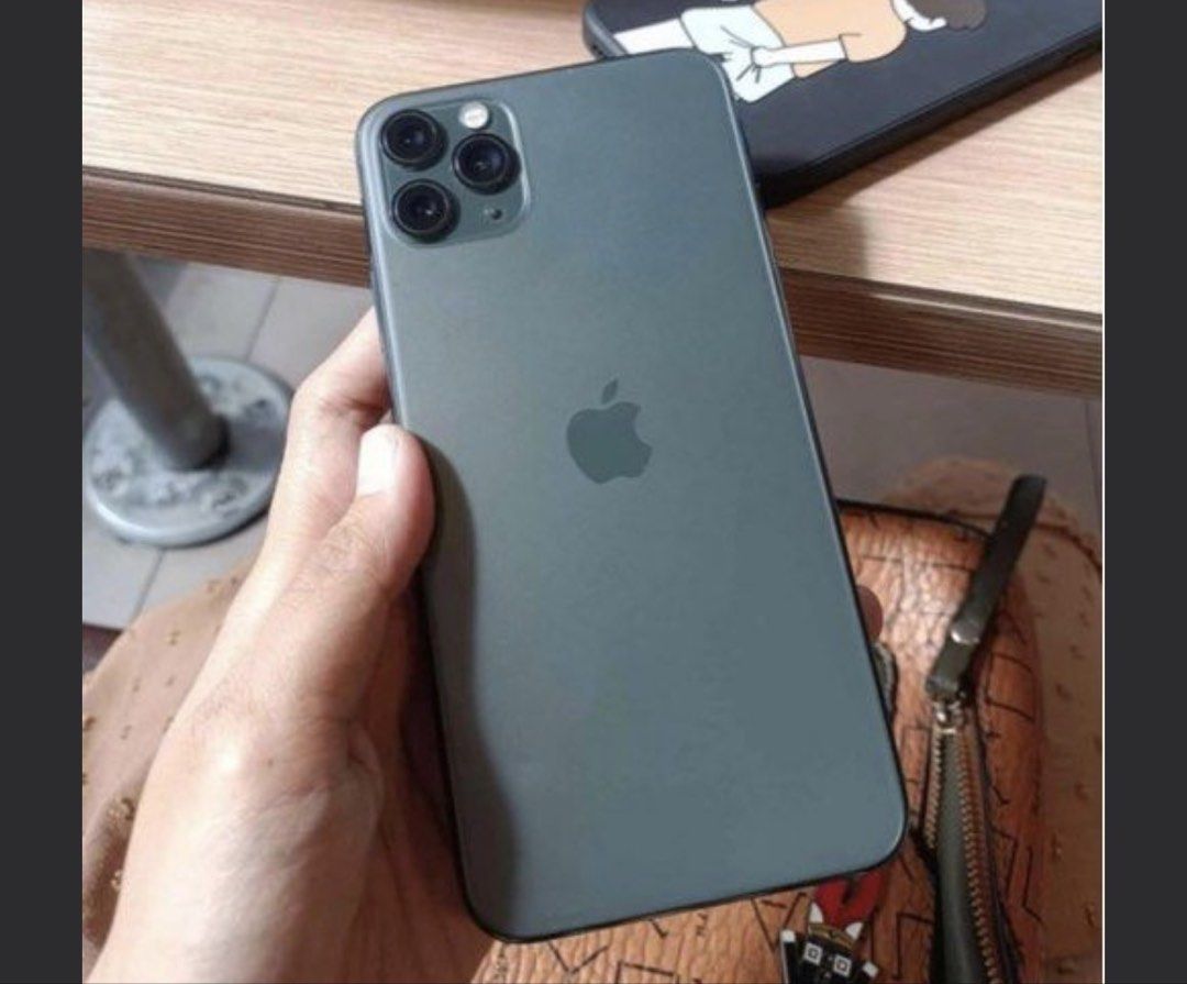 iphone 11promax (Category: iPhone 11 Series) located in Quezon City. Submitted by fencezs06 (Listing ID 1470489199, Image 2). Description: iphone 11pro max 64gb factory unlocked no issue pwd din swap sa iphone 12pro qc commonwealth manggahan area.