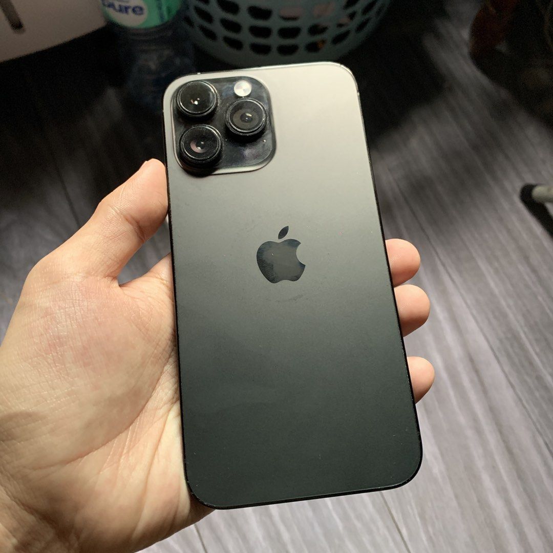 iphone 14 pro max (Category: iPhone 14 Series) located in Mandaluyong City. Submitted by benzcer.zabala21 (Listing ID 1470446558, Image 1). Description: .