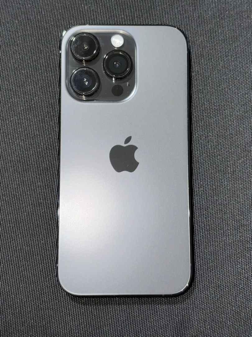 iPhone 14 Pro Space Black 512gb (Category: iPhone 12 Series) located in Marikina City. Submitted by melscloset_ (Listing ID 1470380151, Image 2). Description: • Model: iPhone 14 Pro • Storage: 512GB • Color: Space Black • Originally from Globe, now OPENLINE • Battery Health: 71% INCLUSIONS ✅ iPhone 14 Pro 512GB ✅ Original box ✅ Essager charging cable ✅ OtterBox protective case ✅ Existing tempered glass (due for replacement) Note: Posting for my s