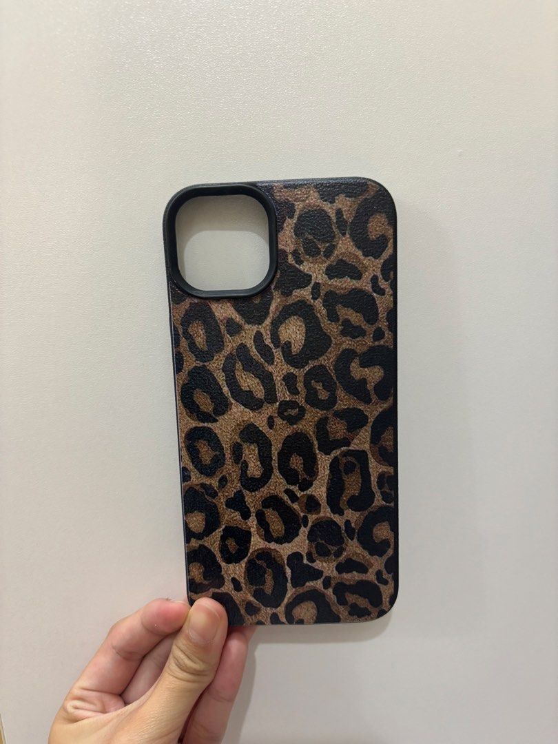Iphone 15 Plus Case (Category: Cases & Sleeves) located in Manila. Submitted by perwinkle.ph (Listing ID 1470398651, Image 3). Description: - iphone 15 plus - 100 for both.