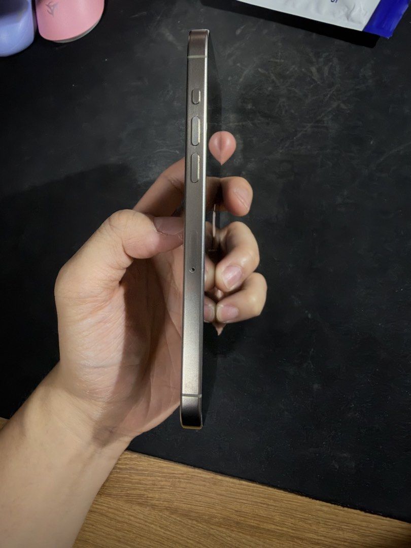 iPhone 15 Pro Max (Category: iPhone 15 Series) located in Quezon City. Submitted by earlandrei21476 (Listing ID 1470468640, Image 3). Description: 30K FIRM 78% Battery Health Slight scratch on screen RFS - nag upgrade po.
