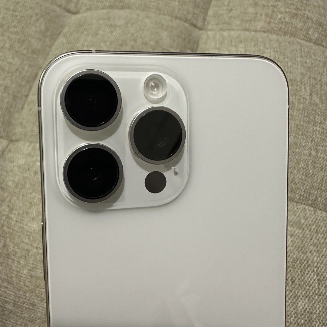 Iphone 15 Pro Max 256Gb (Category: iPhone 15 Series) located in Quezon City. Submitted by karllu (Listing ID 1470394083, Image 3). Description: For Sale: iPhone 15 Pro Max 256GB Open Line •Model: iPhone 15 Pro Max •Memory: 256gb •Color: Natural Titanium •Sim: Dual Sim Physical Sim (Open Line) -Complete with Wire,box and Sim pin •No Repair, Drop, Scratch or Dent😇 Pwede sa maselan👍🏻 •RFS: Need Cash •Location: QC •CP: 09198902720 •Price: 38K Slig