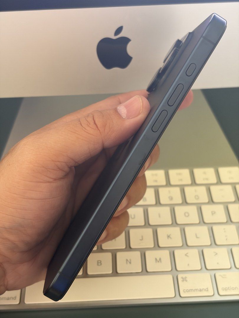 iPhone 15 Pro Max 512gb (Category: iPhone 15 Series) located in Quezon City. Submitted by PowerMak (Listing ID 1470398822, Image 2). Description: 📱 iPhone 15 Pro Max — 512GB 💸 For Sale/Swap 🔄 🇺🇸 Unit from USA 🔓 Factory unlocked 📲 Openline for any eSIM ✅ eSIM only — no physical SIM ✨ in excellent condition! 🎨 Color: Blue Titanium 💾 Storage: 512GB 🔋 Battery Health: 88% 📦 Inclusions: Replacement box, charging cable, premium tempered glass