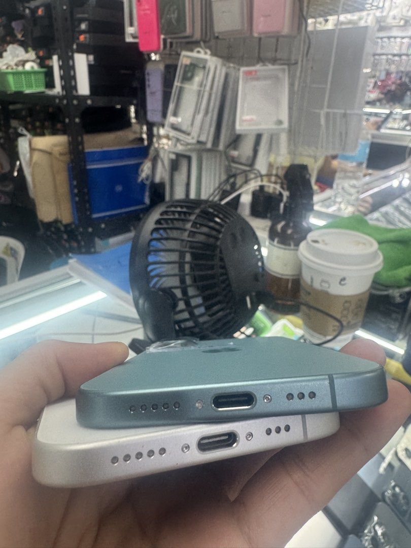 iphone 16 128, FU, NTC, 95% smooth (Category: iPhone 16 Series) located in San Juan City. Submitted by angelwinks8 (Listing ID 1470451376, Image 2). Description: iphone 16 128, FU, NTC, 95% smooth PACKAGE : Unit and Charger Warranty: 5 Days testing warranty, No warranty on LCD and water damage MODE of PAYMENT: -CASH -BPI Transfer -BDO Transfer -Gcash Transfer -PayMaya *STORE PICK-UP, 2nd Floor Centermall Greenhills Shopping Center, San Juan, Metr