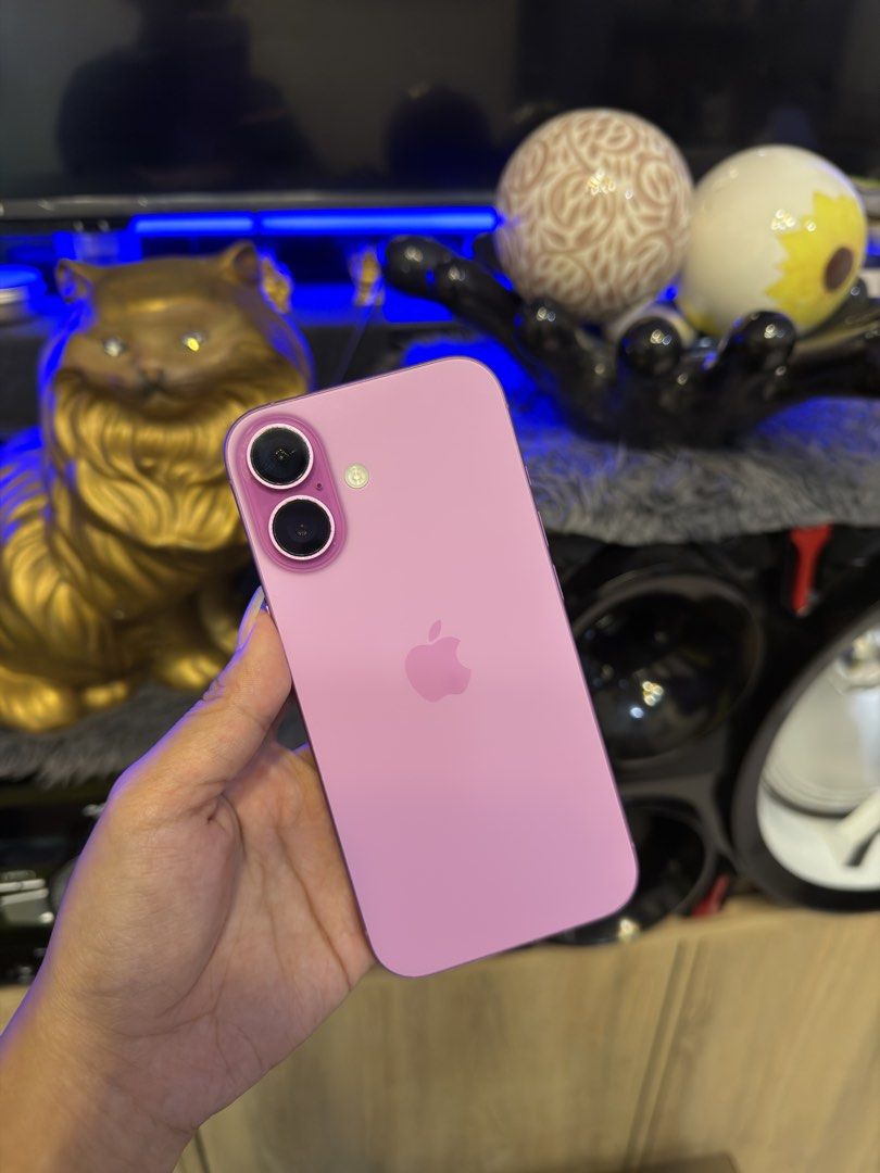 iPhone 16 (Category: iPhone 16 Series) located in General Trias. Submitted by patpat_20 (Listing ID 1470459140, Image 1). Description: iPhone 16 128gb openline only issue yung pindutan ng cam sa sides no other issues..
