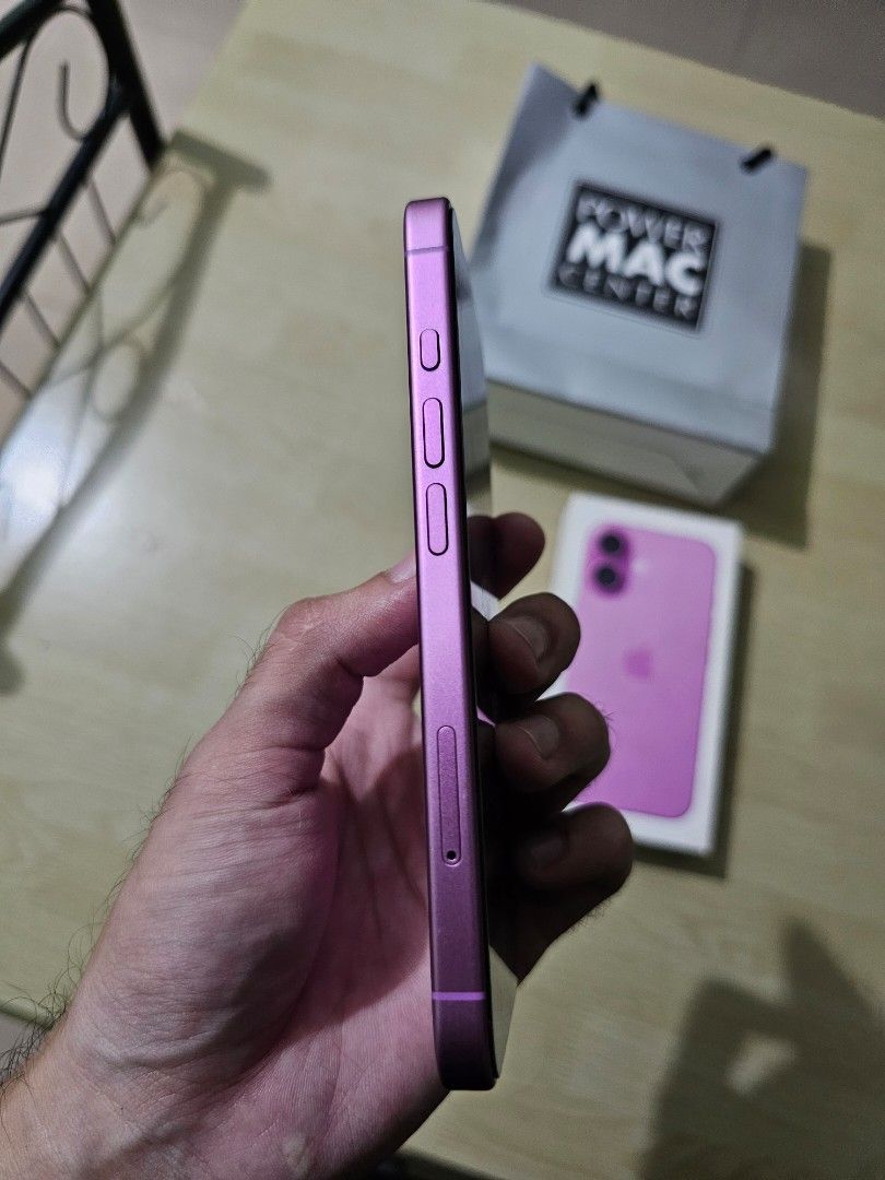 IPhone 16 (Almost New) (Category: iPhone 16 Series) located in Cavite. Submitted by dople.granger (Listing ID 1470543659, Image 2). Description: Sale or Swap IPhone 16 (Pink) •128 Gb •Openline / Anysim •100% Batt Health / 165 CC only •Local Variant / NTC Approved 🇵🇭 •No Repair History / Makinis ✅️ With Orig Box (Same Imei) , Case & Cord 📍Trece Cavite Price is slight Negotiable 9.