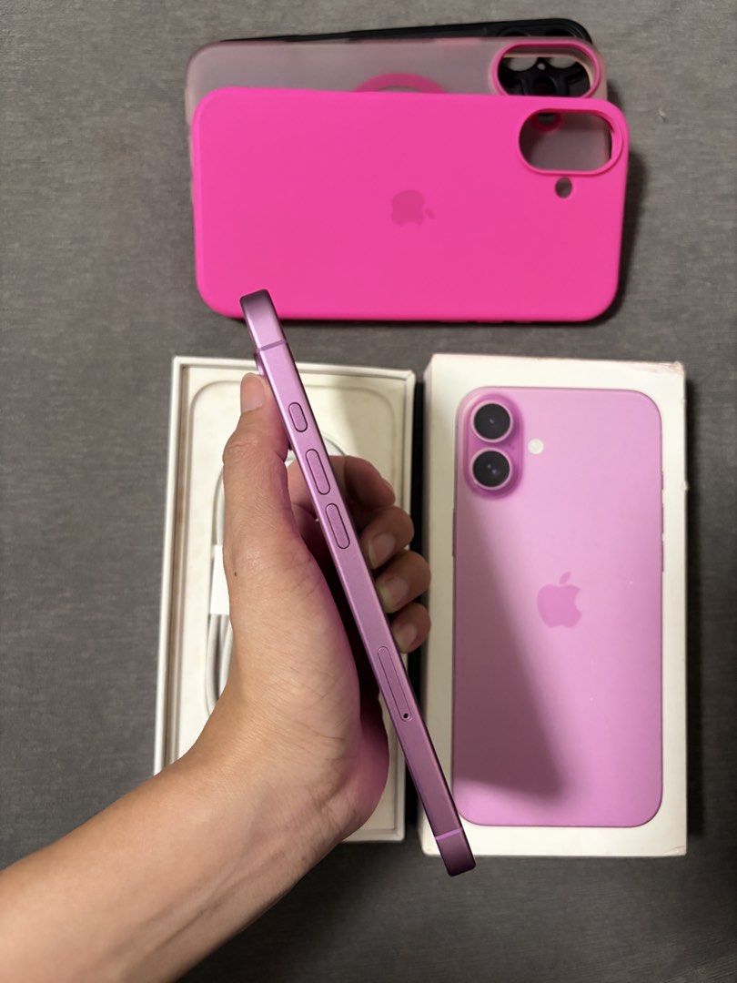 Iphone 16 Plus 256gb (Category: iPhone 16 Series) located in Naic. Submitted by mconcrenio49636 (Listing ID 1470460306, Image 3). Description: IPhone 16 Plus 256GB ( PINK ) - Smartlocked For sale or swap 256GB 90% Batthealth Smartlocked Makinis 🩷 Ladyowned NTC approved No issues No Dents/No Scratch Inclusions: (Complete) Original Box, Original Cord, Cases Meetup Only Makati (during weekdays) Cavite (weekend).