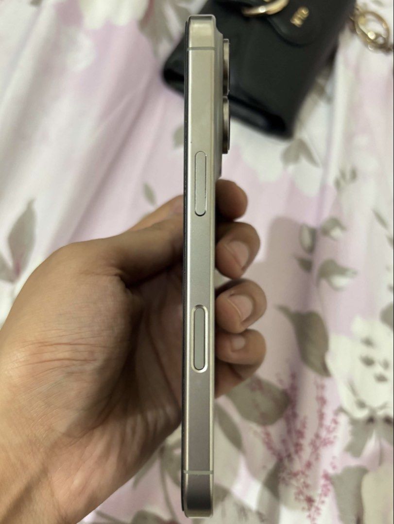Iphone 16 Pro / 128GB (Category: iPhone 16 Series) located in Quezon City. Submitted by misateodorojr01 (Listing ID 1470472401, Image 2). Description: Iphone 16 Pro / 128GB Color: Desert Titanium 91% Battery Health 325 Cycle Count Open Line (any sim) No History of Repair Factory Unlocked Truetone Working Unit Only Only Issue: 2 Minor Scratches sa screen pero di masyadong visible at hindi nakaka apekto sa performance. Rfs: Upgrading.