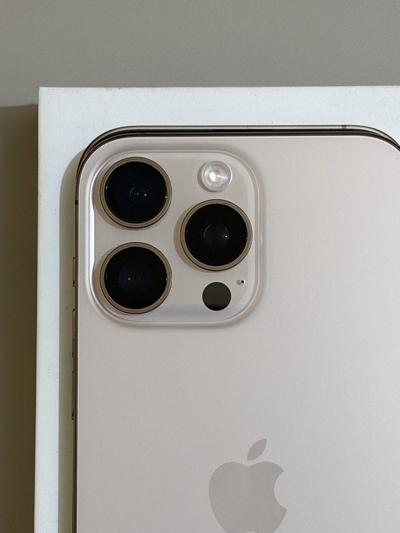 Iphone 16 Pro Max 512gb (Category: iPhone 16 Series) located in Manila. Submitted by xsupremo. (Listing ID 1470373002, Image 3). Description: Iphone 16 Pro Max 512gb Bought from Power Mac Includes the box, but no cord included 90% BH Smooth condition! No scratches or any issues.