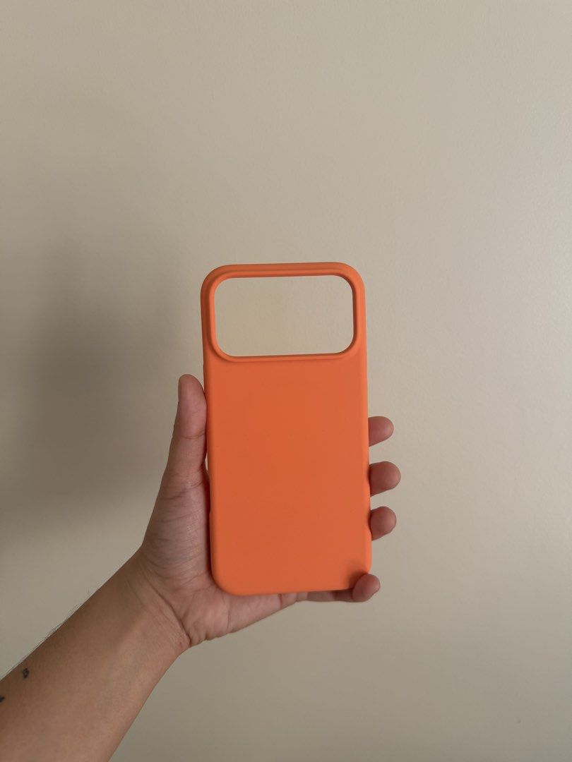 Iphone 17 Pro Max Case (Category: Cases & Sleeves) located in Taguig. Submitted by ashcoffee (Listing ID 1470370010, Image 1). Description: Shipping c/o buyer never used. wrong case lost the box though.