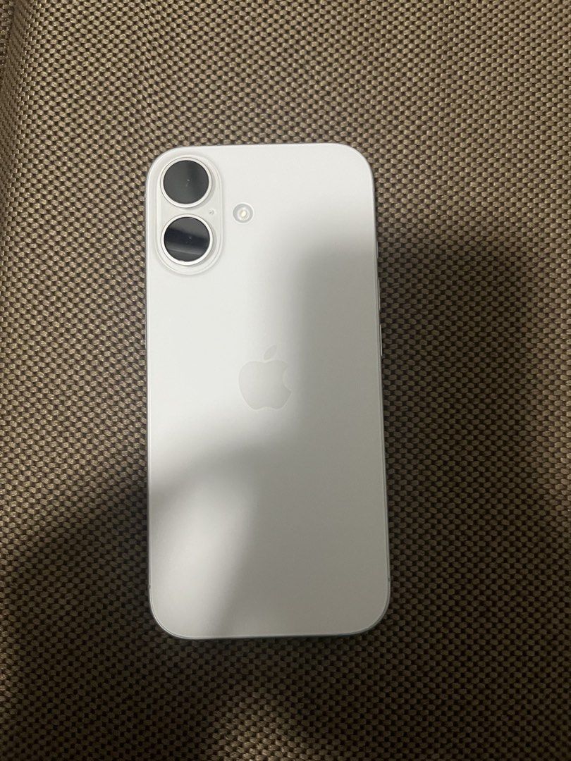 Iphone 17 White (Category: iPhone 17 Series) located in Manila. Submitted by dion06128 (Listing ID 1470355749, Image 2). Description: FOR SALE‼️📱 🤍IPHONE 17 WHITE ✅ NTC APPROVED ✅ 256GB STORAGE ✅ 100% BATTERY HEALTH ✅ 60 CYCLE COUNT ✅ ANY SIM ✅ UNDER WARRANTY ✅ BOUGHT LAST MONTH ✅ NO ISSUE ✅ UNIT ONLY — NO BOX & CHARGER 📩 DM FOR INQUIRIES! 📬 Message me for more details and offers! LEGIT BUYER / TRADER ONLY! 🔥.