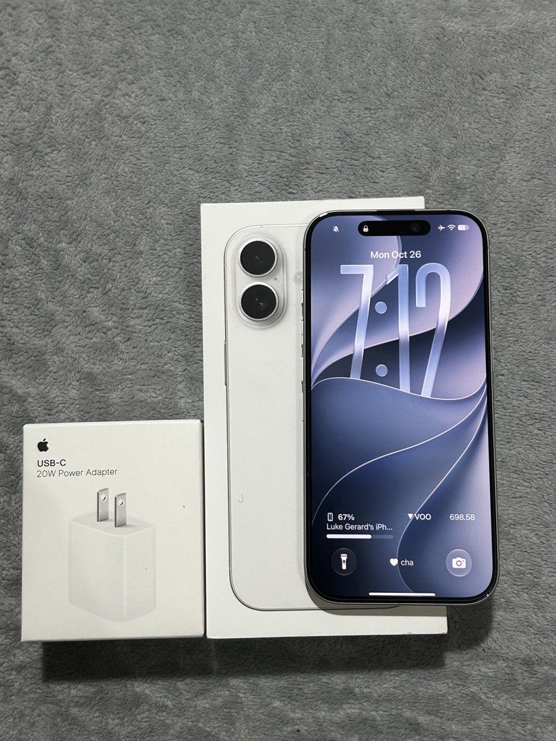 iPhone 17 White 256gb 91%bh Nego (Category: iPhone 17 Series) located in Manila. Submitted by ggez08 (Listing ID 1470464422, Image 1). Description: For sale iphone 17 base -91% Bh 390+ Cc (as of oct 26, 2026) -X/A Local Variant (Purchased on power mac) -NO ISSUES, DENTS OR SCRATCHES NONE SUPER KINIS UNLI CHECK -Factory Unlock -With Original Box, Sealed 20w apple adapter and installed Privacy screen protector Negotiable pa 🥹🥹 binan/makati loc .