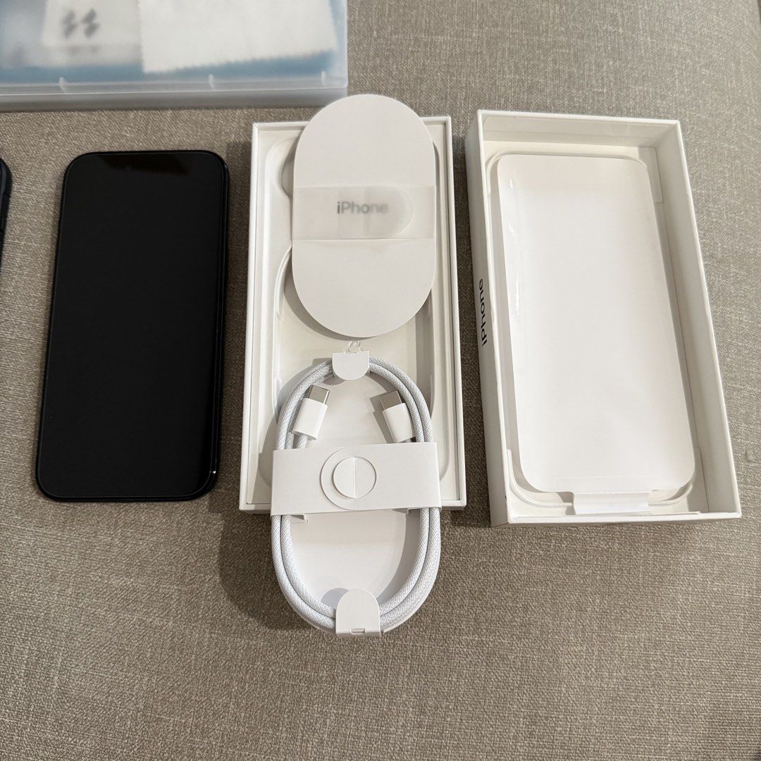 iPhone Air 512GB Space Black (Category: iPhone Air Series) located in Angeles City. Submitted by miggyhipolito (Listing ID 1470419611, Image 2). Description: iPhone Air 512GB Space Black Factory unlocked. Battery health is 91%. No scratches or dents, flawless and like new. Used with case and tempered glass since day one. Unused cable. With its original box and documentations. Will include new 2pcs extra tempered glass. Free Ringke Onyx magsafe ca