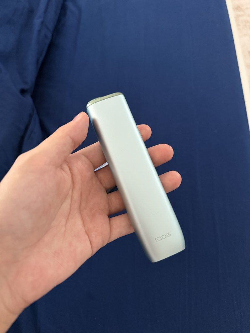 IQOS ILUMA i One Holder Breeze Blue (Category: Looking For) located in Quezon City. Submitted by humblefashion_ph (Listing ID 1470359946, Image 1). Description: All goods and bought it last week. Selling it for ₱2000 already includes 1x IQOS 1x Terra blue in 8 pcs Rfs: bought another different brand .