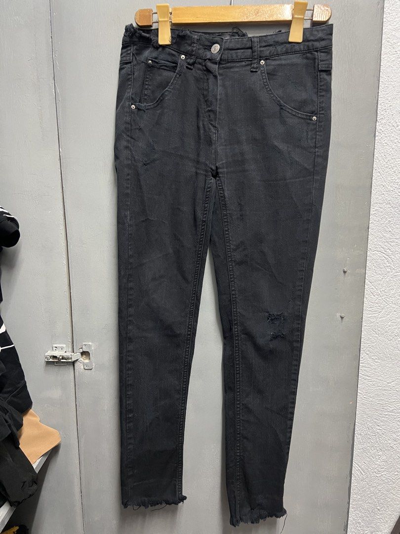 ISABEL MARANT (Category: Other Bottoms) located in Dasmarinas. Submitted by jessputrages (Listing ID 1470537684, Image 1). Description: For sale Isabel Marant Excellent condition No issue 1000 plus shipping fee Pm for more details.