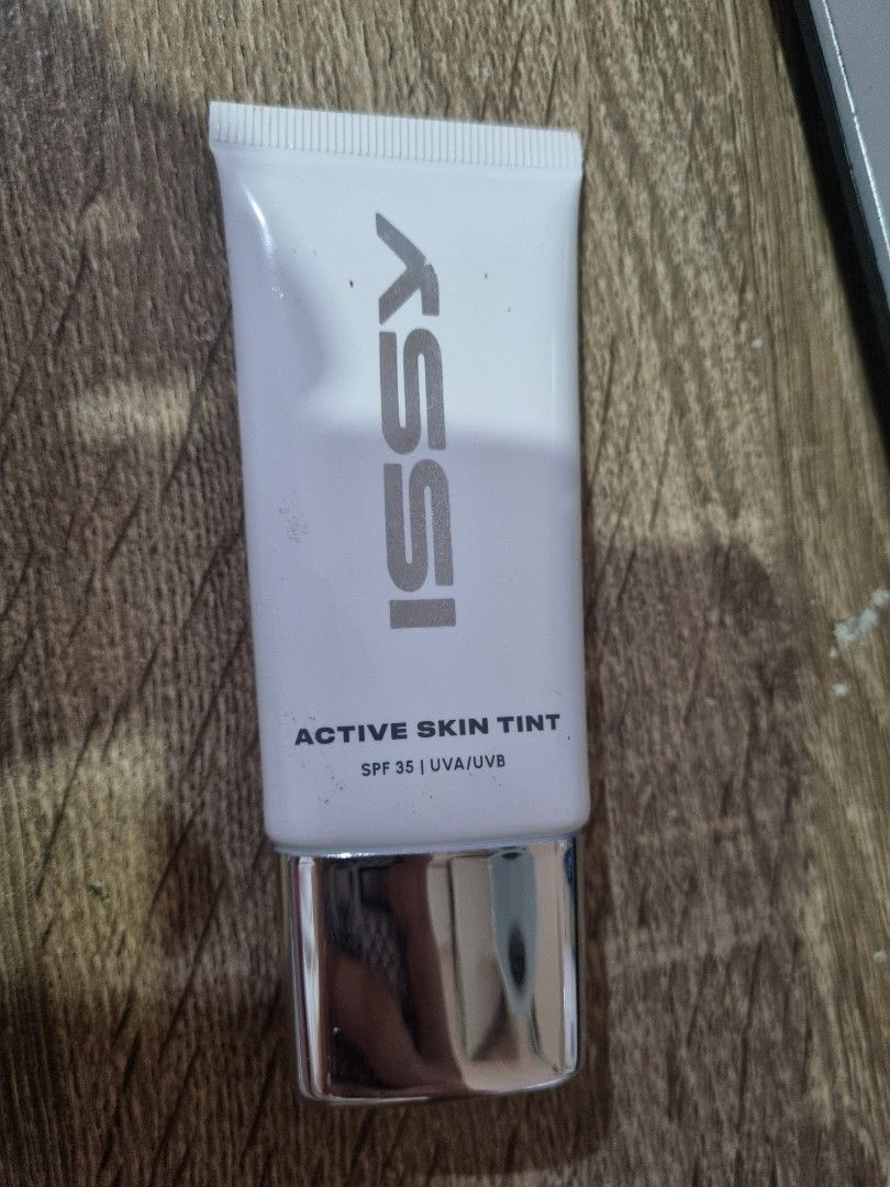 Issy Active Skin Tint SPF 35 - Fawn (Category: Makeup) located in Quezon City. Submitted by halylauren (Listing ID 1470507664, Image 1). Description: - Brand: Issy - Product: Active Skin Tint - Shade: Fawn - Size: 35 ml tube RFS: Broke me out so I had to stop using it - Condition: Brand new, never opened or tested, still sealed - Key Benefits: Oil-free, lightweight, breathable coverage, contains niacinamide & SPF 35 - Origin: Made in Taiwan - Rea