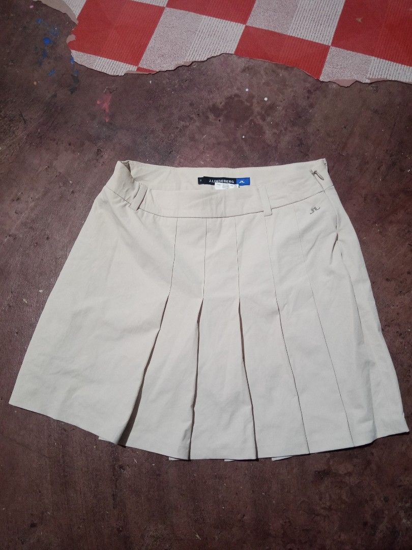 J lindeberg (Category: Skirts) located in Zamboanga. Submitted by alminajammang19 (Listing ID 1470510441, Image 1). Description: authentic J lindeberg skirt from Japan surplus. pang pickle ball nyo madam.