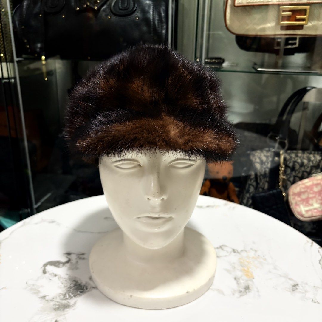 Japan Real Mink Fur Hat (Category: Hats & Beanies) located in Binangonan. Submitted by makoleksyon (Listing ID 1470533638, Image 2). Description: Excellent condition Like new No flaws Bought in Japan 💯% Authentic real mink fur.