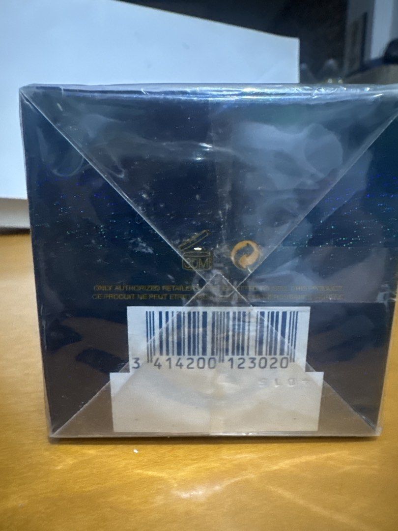 Jennifer Lopez Live Luxe Eau de Parfum (Category: Fragrance & Deodorants) located in Manila. Submitted by michellecoronel (Listing ID 1470468659, Image 2). Description: - Brand: Jennifer Lopez - Fragrance: Live Luxe - Size: 3.4 fl oz / 100ml natural spray - Condition: Brand new, still in original plastic packaging (sealed) - Packaging: Blue and gold box design with standard retail barcode - Origin: Made in France - 100% authentic and ready to shi