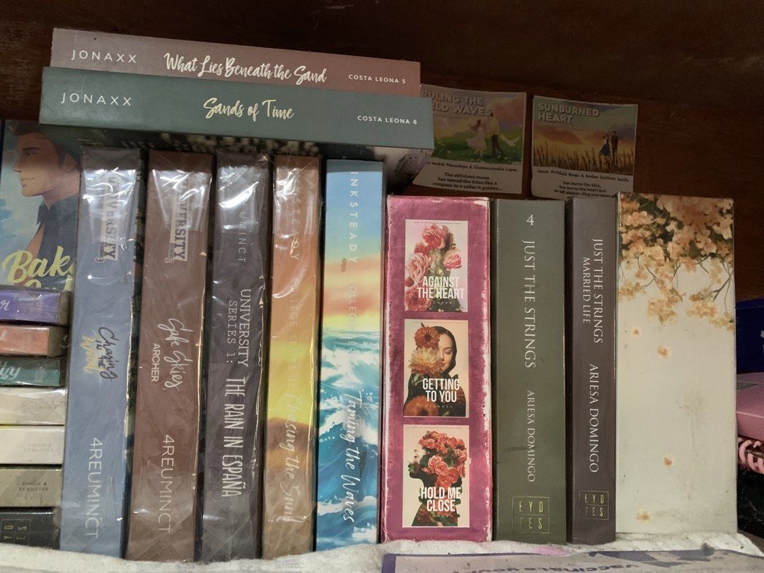 Jonaxx, Ariesa Domingo, 4REUMINCT & INKSTEADY (Category: Storybooks) located in Subic. Submitted by thatsmikaela (Listing ID 1470556756, Image 2). Description: DM your offers 🥰.