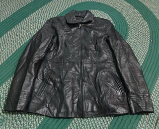 (Category: ) located in . Submitted by thrifteditem (Listing ID 1470357222, Image 1). Description: .