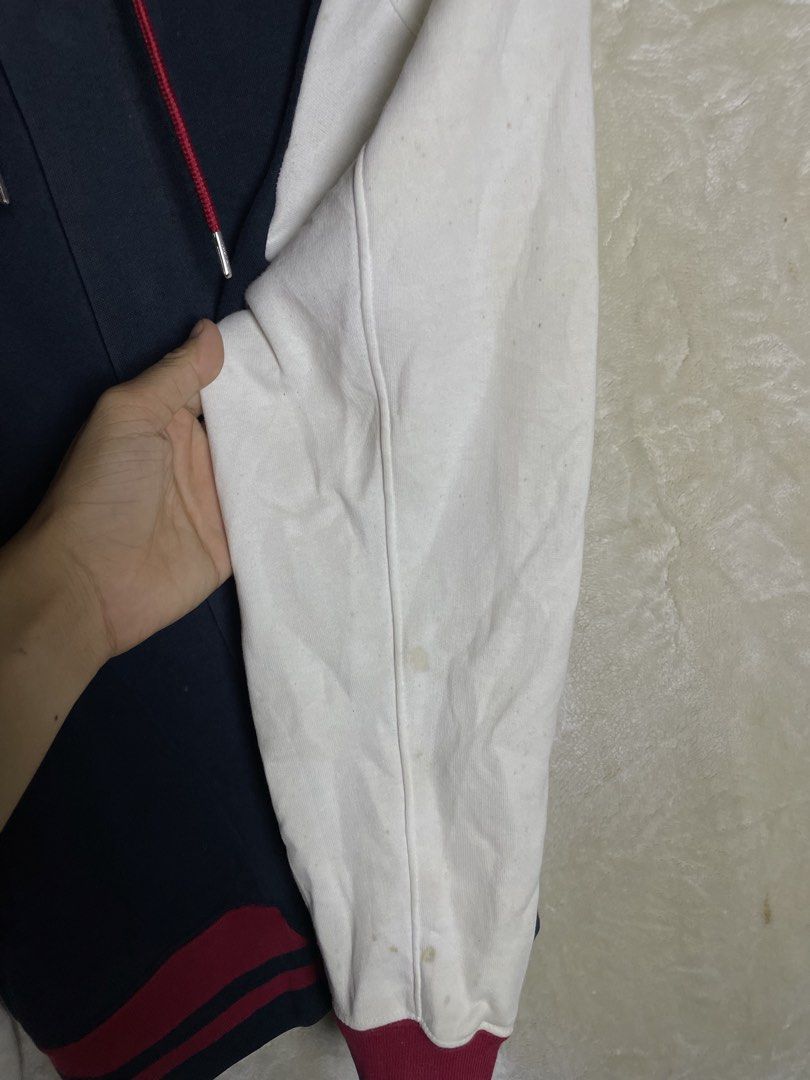 Jordan (Category: Coats, Jackets and Outerwear) located in Molave. Submitted by ikong_thrift07 (Listing ID 1470354788, Image 3). Description: Need wash anhan issue.