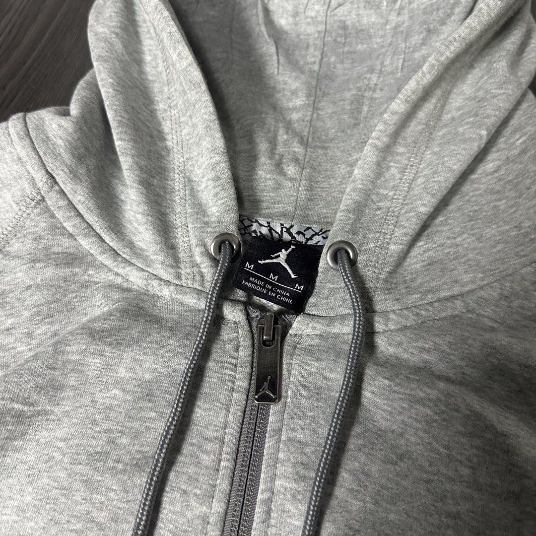JORDAN (Category: Formal Shirts) located in San Jose del Monte. Submitted by xanthrift2.0 (Listing ID 1470457536, Image 3). Description: JORDAN ZIP UP HOODIE color rate: 9.9/10 dimes: 22 x 28 (med to large) ₱1,399.