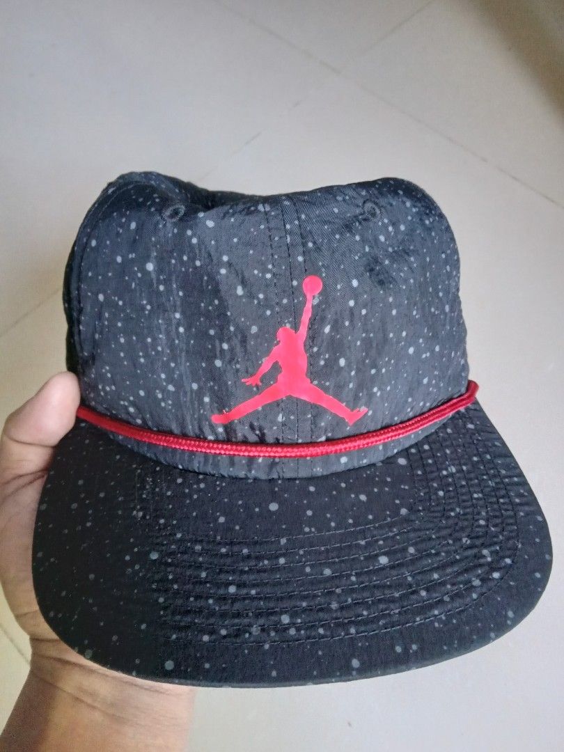 Jordan cap (Category: Caps & Hats) located in Akbar. Submitted by bethlehema07352 (Listing ID 1470480668, Image 2). Description: .